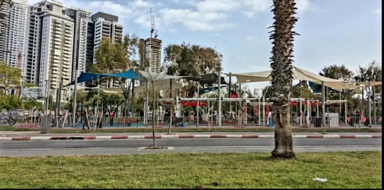Apart Hotel TLV/Bat Yam Beach Front 1207 Exterior foto
